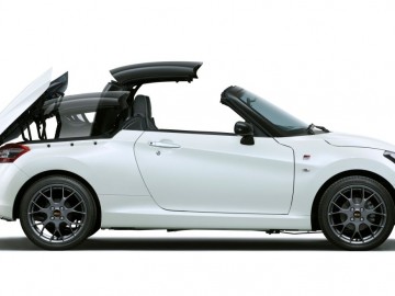 Daihatsu Copen GR &ndash; Mini cabrio na sportowo